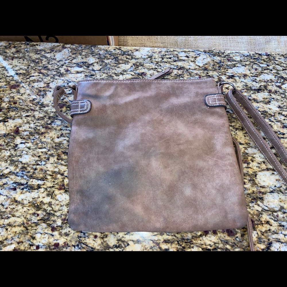 Tan Purse - Picture 8 of 9